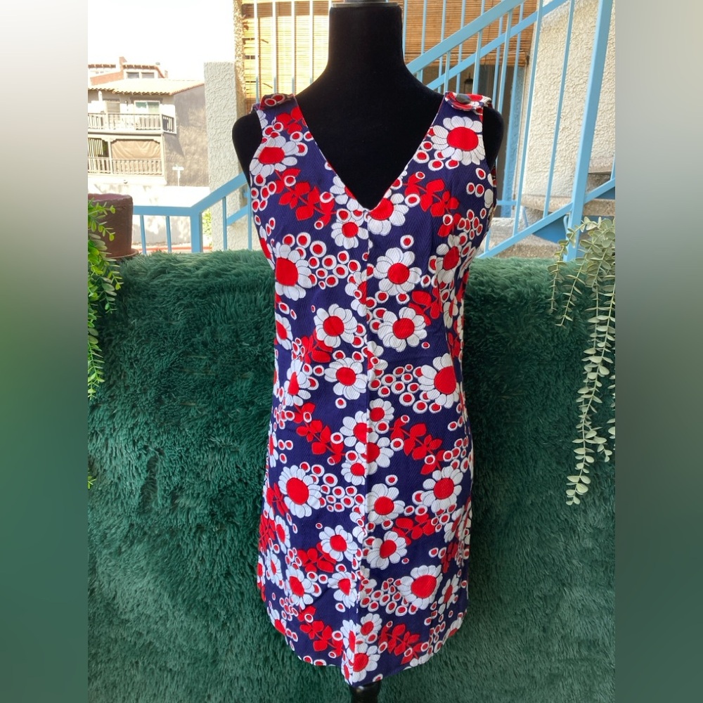 Vintage 60s Medium Daisy Floral Handmade Mod Sheath Dress